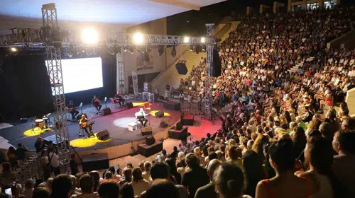 Didim’de türkü şöleni: Binler aynı ezgide buluştu