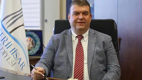 Seferihisar Belediye Başkanı İsmail Yetişkin rüşvet soruşturmasında tutuklandı