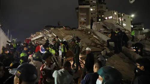 Venezuela 40 saniye arayla iki dev depremle cehennemi yaşadı
