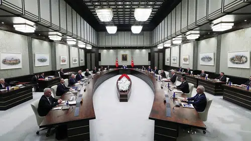 Emekli maaşı değişecek mi? Gözler kritik Kabine toplantısında.