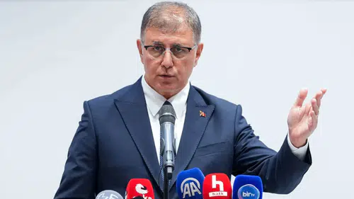 İstifa iddialarının odağındaki Cemil Tugay sessizliğini bozdu: "İzmirlilere sorarım"