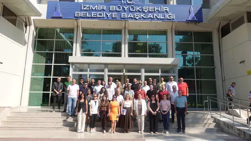 İzmir’in çatılarında güneş seferberliği