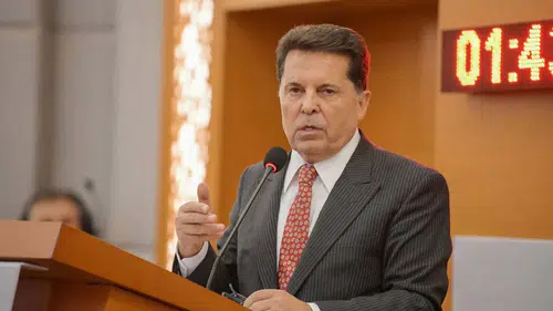 Ahmet Özer: Göreve dönmemin önünde hukuki engel yok