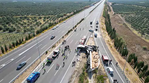 Akhisar’daki acı kazada yargıdan sert karar: İki şoföre tutuklama