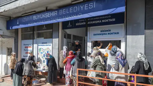 Büyükşehir, dayanışma noktalarıyla İzmirlinin yanında