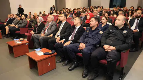 Çameli’de aile kurumunun geleceği masaya yatırıldı: Modern dünyada bağları korumak