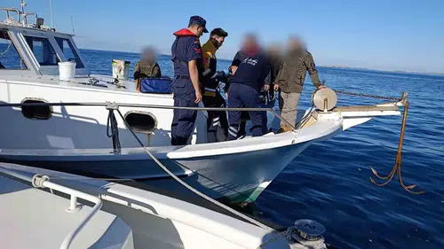 Mavi sularda acil durum: Sahil Güvenlikten nefes kesen operasyon
