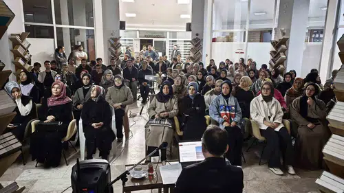Gençler İslam medeniyetinin kalbine yolculuğa çıktı: Dört kutsal mekân anlatıldı