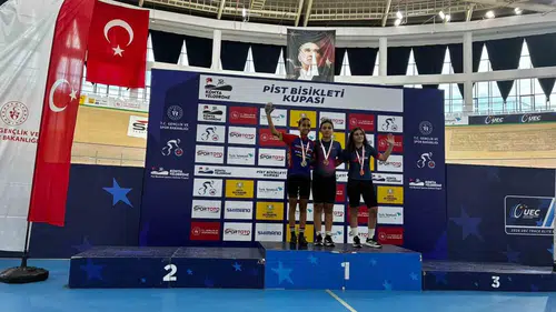 Akhisar’ın pedal şampiyonları Konya’da kürsüye ambargo koydu