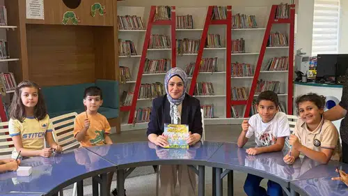 Miniklerin kitapla renkli buluşması: Hayal güçleri satırlarda hayat buldu