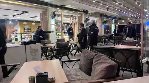 Efeler’deki kafede dehşet anları: Müşteriler birbirine kurşun yağdırdı