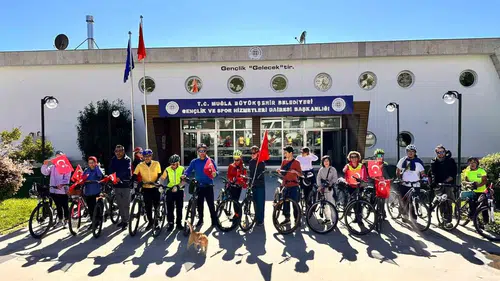 Muğla’da Cumhuriyet coşkusu parkurlara ve meydanlara taştı