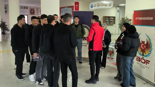 Afyonkarahisar’da gençlere terör uyarısı: Güvenli gelecek için kritik bilgilendirme