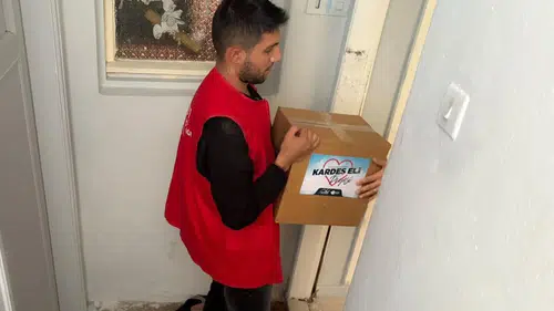 Efeler'de sofralar Kardeşeli ile şenleniyor: Başkan Yetişkin'den tam destek