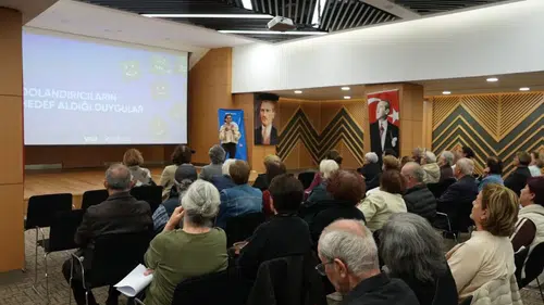 Dijital tuzaklara karşı kalkan oldular: Yaş almış bireylere özel güvenlik eğitimi