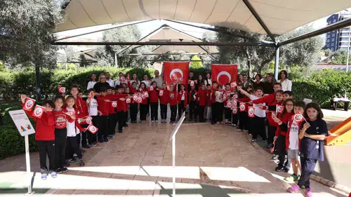 Efeler'de bilim ve Cumhuriyet coşkusu bir arada yaşandı