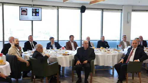 Denizli sanayicisinden sağlıkta teknoloji hamlesi: Türkiye’nin ilk sanal anjiyo cihazı hizmette
