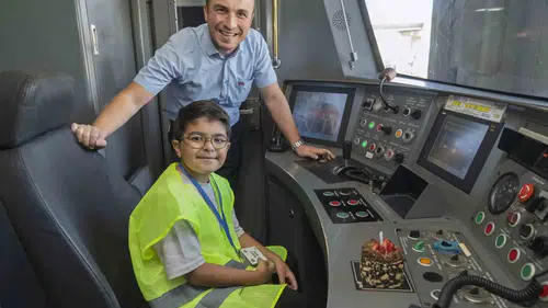 Minik Emirhan'ın metro tutkusu doğum gününde gerçeğe dönüştü