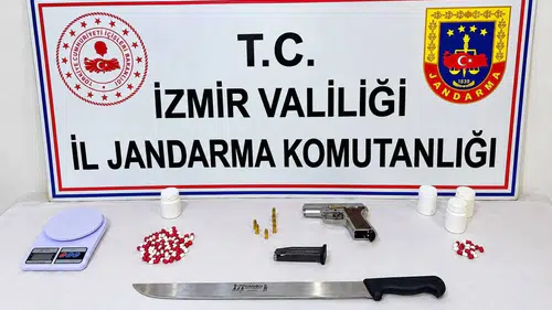 Torbalı’da jandarma operasyonu: Uyuşturucu ve silahla yakalandı
