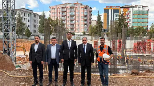 Uşak’ta eğitim camiasına dev yatırım: Öğretmenevi ve sanat okulu yükseliyor