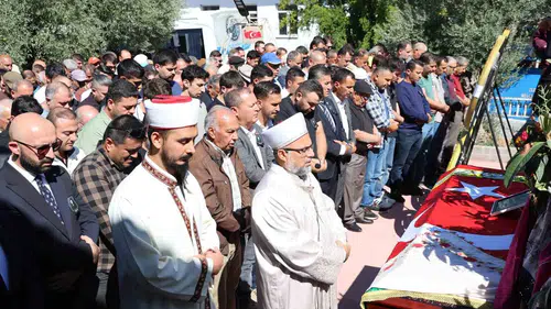 Portekiz’den gelen acı haber Aydın’ı yasa boğdu: Genç Melek toprağa verildi