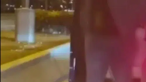 İzmir trafiğinde dehşet anları: Bebekli ailenin yolunu kesip tehditler savurdular