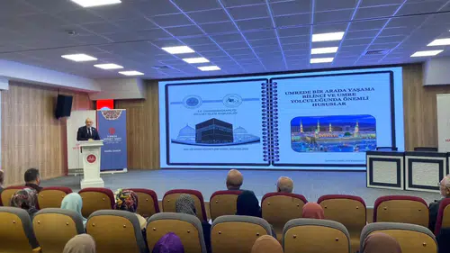 Denizli'de kutsal yolculuk öncesi rehberlik eğitimi: 186 kişi bilgilendirildi