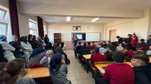 Jandarmadan dijital dünyada kalkan etkisi: Yüzlerce kişiye kritik uyarı