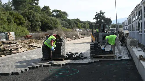 Caferli’de ulaşım seferberliği: 25 bin metrekarelik yenileme başladı