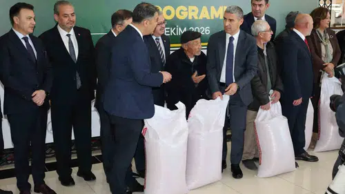 Afyonkarahisar'da çiftçinin yüzünü güldüren destek: Tohumlar yarı fiyatına teslim ediliyor