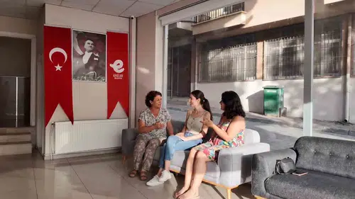 Efeler'de kadınlara özel bütçe dostu konaklama dönemi