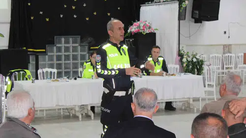 Aydın’da servis şoförlerine kritik uyarı: Çocuklarımızın güvenliği için kuralları tazelediler
