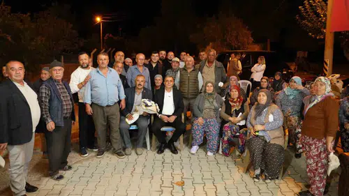 Şehzadeler'de çözüm mesaisi: Başkan Şimşek mahalleliyle buluştu