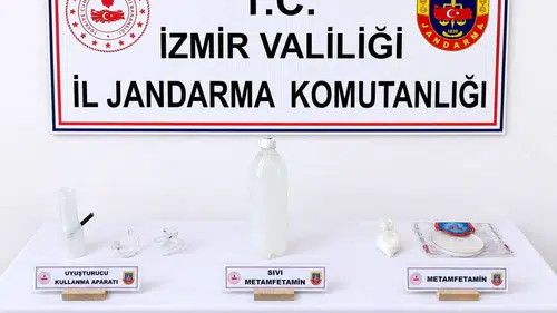 Torbalı’da zehir tacirlerine jandarma darbesi: Sıvı metamfetamin ele geçirildi