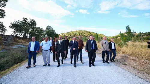 Demirci’de 46 kilometrelik ulaşım hamlesi: Başkan Dutlulu yerinde inceledi