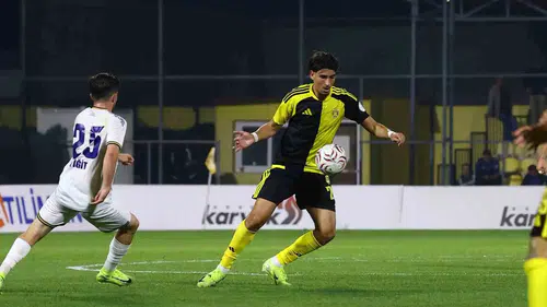 Aliağa FK evinde kazandı: Menemen FK 10 kişiyle direnemedi