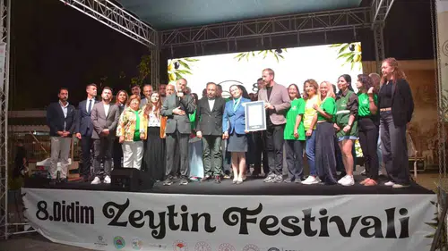 Didim'den dünya rekoru çıktı: Zeytinyağı tadımında İspanya'yı geride bıraktılar
