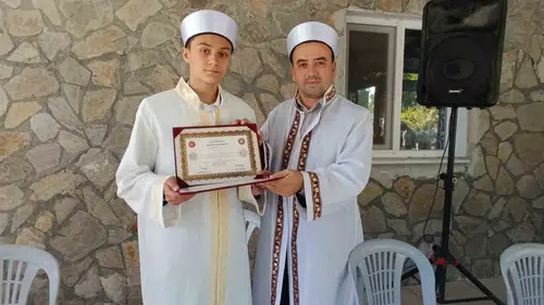 14 yaşında hafız oldu: Hedefi bakanlık koltuğu
