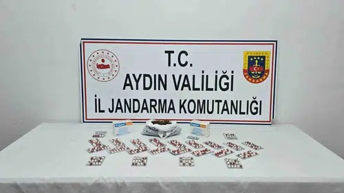 Kuşadası'nda narkotik operasyonu: Adrese yapılan baskında binin üzerinde hap yakalandı