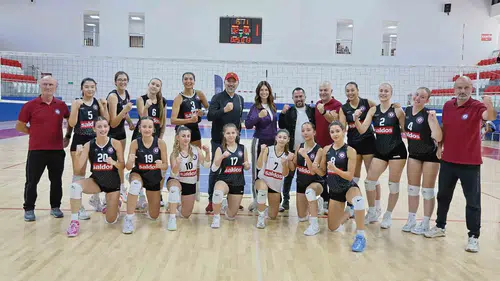Söke'nin Sultanları parkede fırtına gibi esti: İzmir ekibine geçit yok