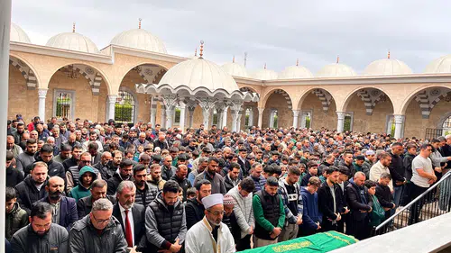 Kula’da yürek yakan veda: 15 yaşındaki İshak hayata gözlerini yumdu