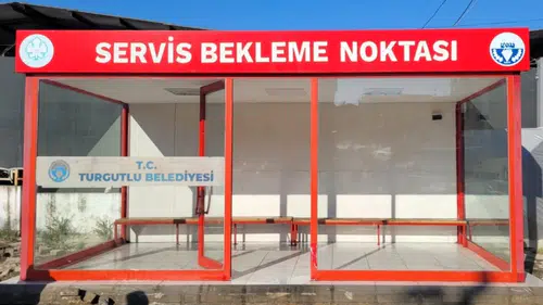 Turgutlu’da duraklar pırıl pırıl: Belediye ekiplerinden hijyen mesaisi