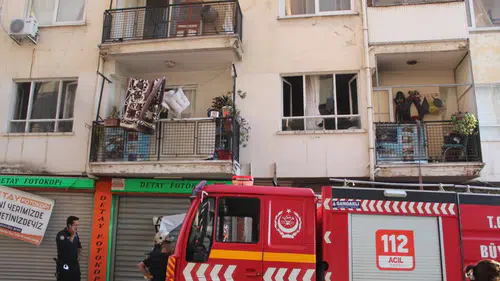 Efeler'de ocakta unutulan tencere paniğe neden oldu: İtfaiye ekipleri harekete geçti