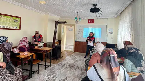 Bolvadinli üretici kadınlar tarımın geleceğini şekillendiriyor