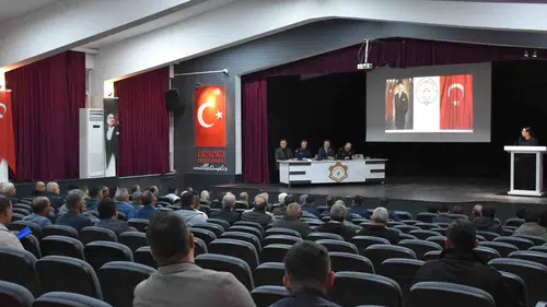 Salihli’de mevsimlik işçiler için seferberlik: Muhtarlar çözüm için bir araya geldi