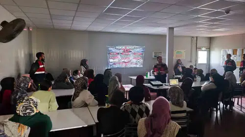Zehir tacirlerine karşı en büyük güç aileler: Sinanpaşa'da kapsamlı narkotik eğitimi