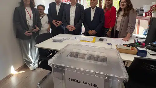 Aziz Kocaoğlu Oyunu Urla’da Kullandı