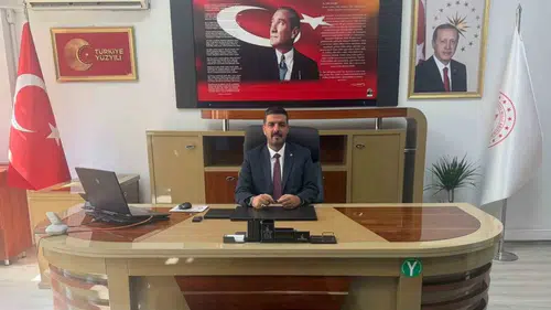 Yunusemre eğitiminde yeni dönem: Mehmet Emin Efe koltuğu devraldı