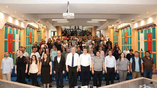 Fabrika mesaisinde aile akademisi: Denizli'de sanayiciden eğitime tam destek