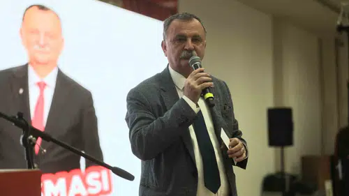 Yunusemre’de yaz tatili akademik başarıya dönüşüyor: Ücretsiz kurslar için start verildi
